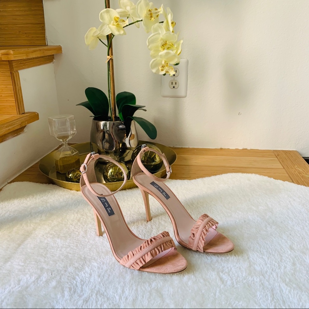 NWT 💖 SJP  by Sarah Jessica Parker Heels💖